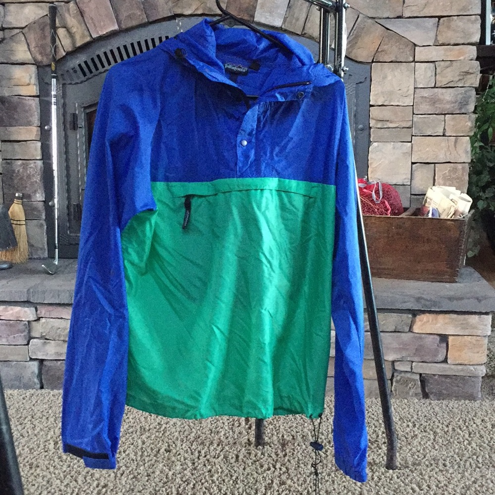 Patagonia wind breaker